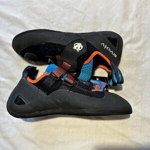 evolv womens climbing shoes size 9.5 new w/ tags